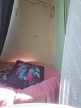 Mila_Luciphya from StripChat is Freechat
