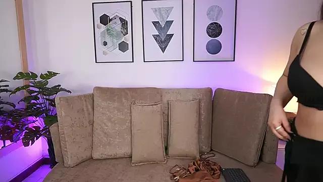 Unleash your urge for fetish cams livestreamers with our pick of steaming hot models, versed in the art of seduction and indulgence.