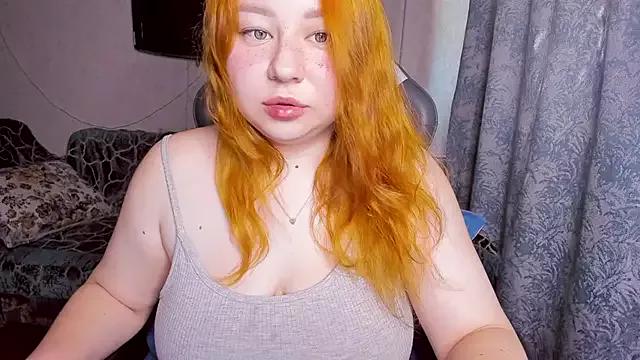 Milafoxxxy from StripChat is Freechat