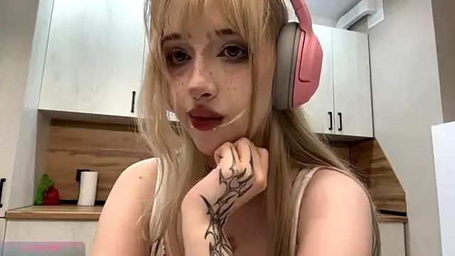 Unleash your urge for fetish cams livestreamers with our pick of steaming hot models, versed in the art of seduction and indulgence.