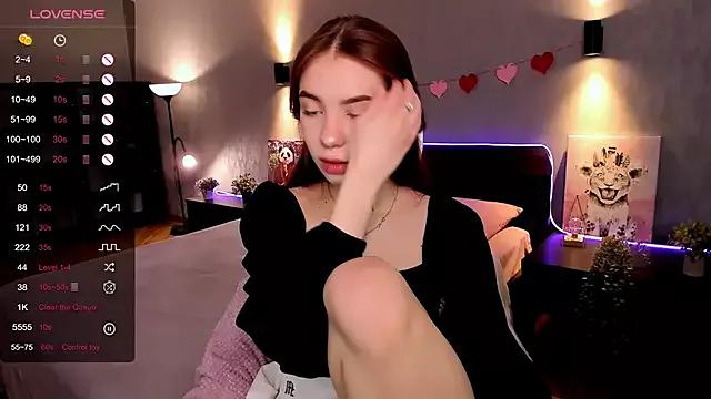 Unleash your urge for fetish cams livestreamers with our pick of steaming hot models, versed in the art of seduction and indulgence.