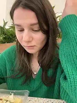 Photos of MiniVi from StripChat is Freechat