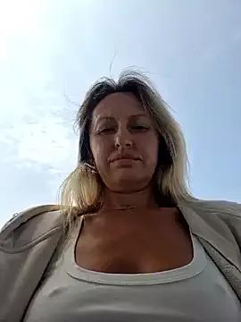 Miss____Mia_ from StripChat is Freechat