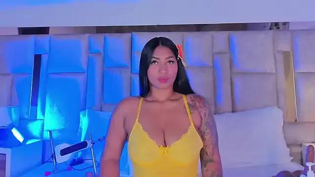 Unleash your urge for fetish cams livestreamers with our pick of steaming hot models, versed in the art of seduction and indulgence.