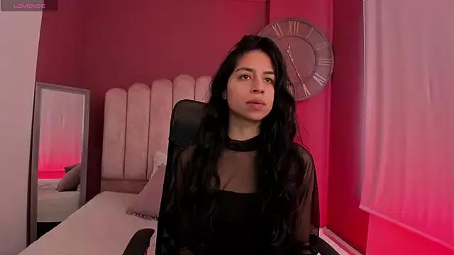 Miss_alyssaa from StripChat is Freechat