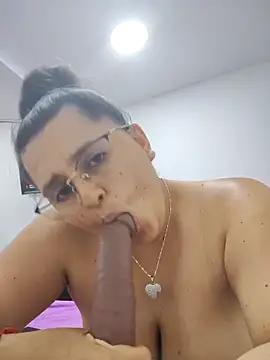 Unleash your urge for fetish cams livestreamers with our pick of steaming hot models, versed in the art of seduction and indulgence.