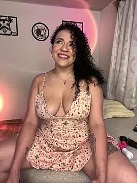 Unleash your urge for fetish cams livestreamers with our pick of steaming hot models, versed in the art of seduction and indulgence.