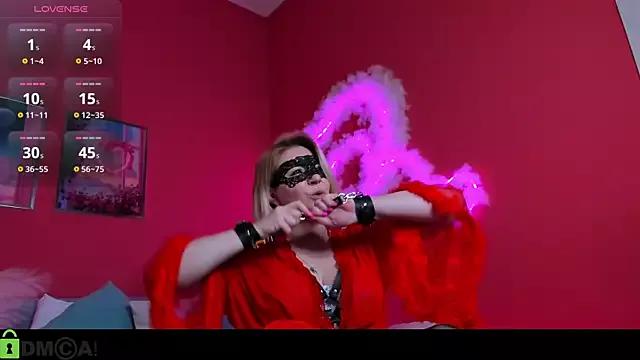 Unleash your urge for fetish cams livestreamers with our pick of steaming hot models, versed in the art of seduction and indulgence.