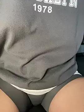 MissaChloe from StripChat is Freechat