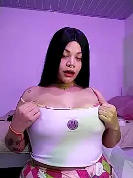 Unleash your urge for fetish cams livestreamers with our pick of steaming hot models, versed in the art of seduction and indulgence.