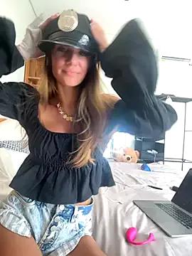 Unleash your urge for fetish cams livestreamers with our pick of steaming hot models, versed in the art of seduction and indulgence.