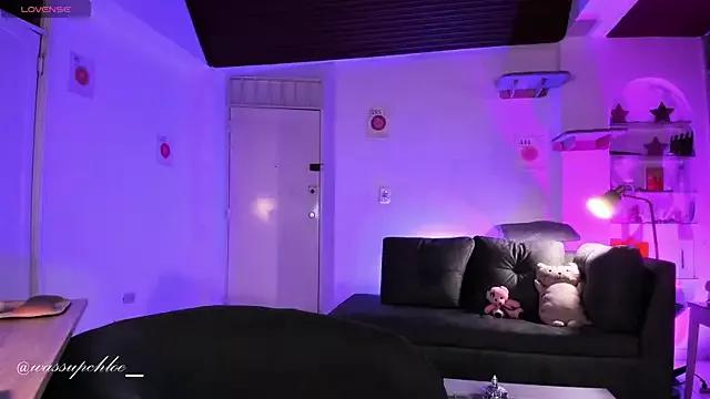 Unleash your urge for fetish cams livestreamers with our pick of steaming hot models, versed in the art of seduction and indulgence.