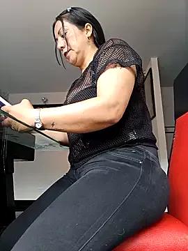 Unleash your urge for fetish cams livestreamers with our pick of steaming hot models, versed in the art of seduction and indulgence.