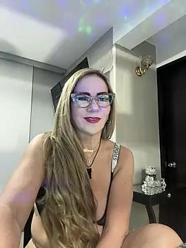 Unleash your urge for fetish cams livestreamers with our pick of steaming hot models, versed in the art of seduction and indulgence.