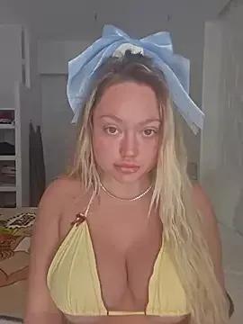 misstitmouseofficial from StripChat is Freechat