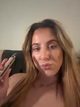Photos of Missyemily from StripChat is Freechat