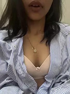 modelnishu from StripChat is Freechat