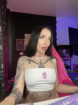 Unleash your urge for fetish cams livestreamers with our pick of steaming hot models, versed in the art of seduction and indulgence.
