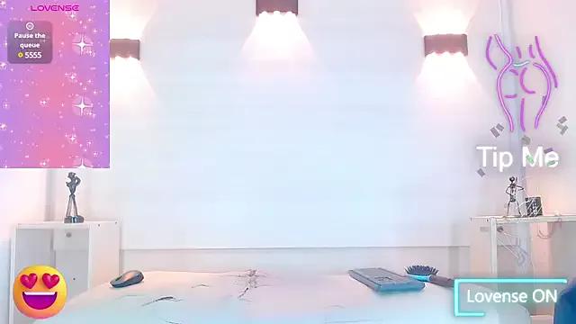 Unleash your urge for fetish cams livestreamers with our pick of steaming hot models, versed in the art of seduction and indulgence.