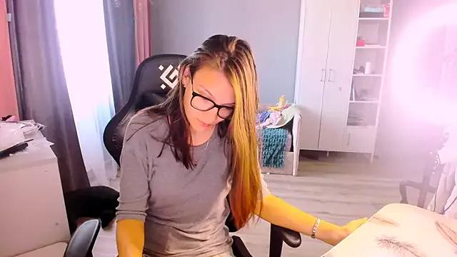 Unleash your urge for fetish cams livestreamers with our pick of steaming hot models, versed in the art of seduction and indulgence.