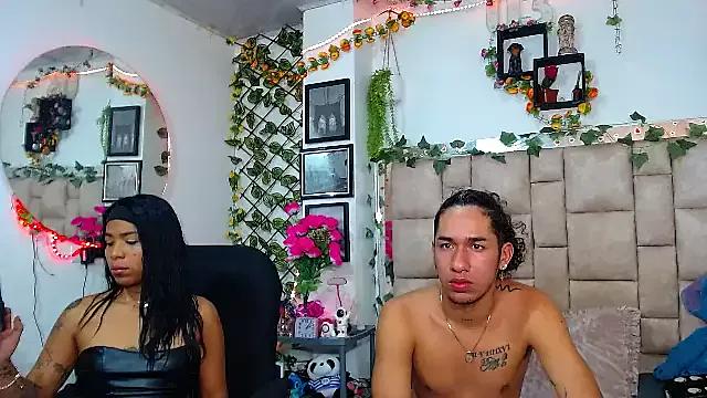 Unleash your urge for fetish cams livestreamers with our pick of steaming hot models, versed in the art of seduction and indulgence.