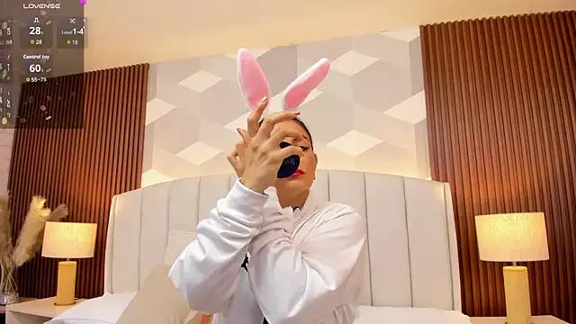 Mommy_Naughty from StripChat is Freechat