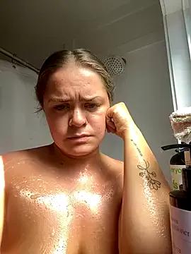 mommyxxmilkerxx from StripChat is Freechat