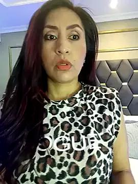 MonicaMoret from StripChat is Freechat