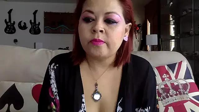 Photos of moonbby from StripChat is Freechat