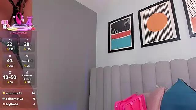 morganlake_ from StripChat is Freechat