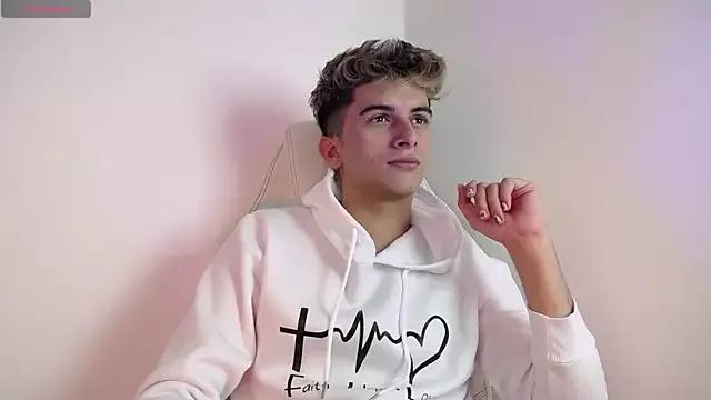 Unleash your urge for fetish cams livestreamers with our pick of steaming hot models, versed in the art of seduction and indulgence.