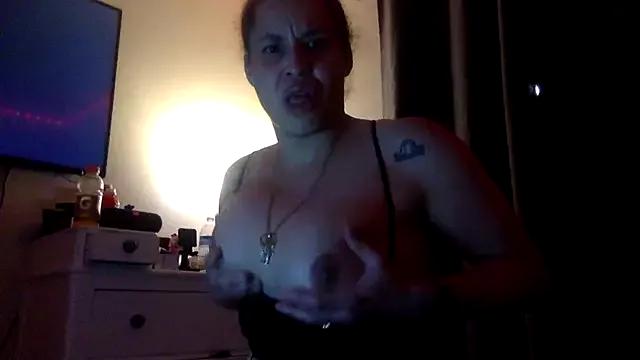 MsMoore from StripChat is Freechat