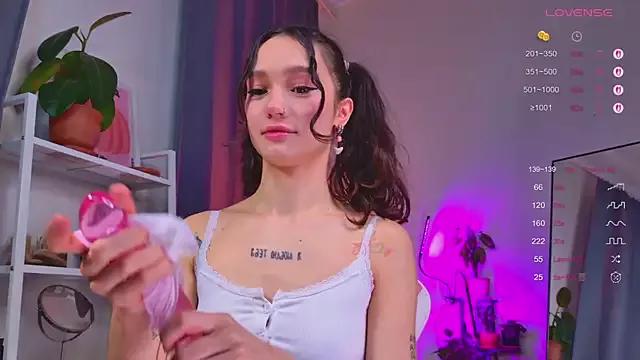 Photos of MyLoulaby from StripChat is Freechat