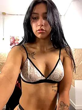 Unleash your urge for fetish cams livestreamers with our pick of steaming hot models, versed in the art of seduction and indulgence.