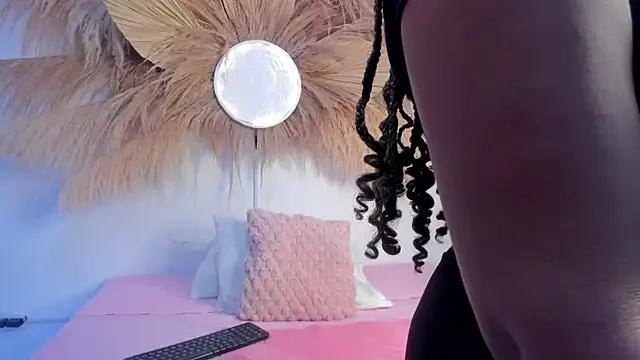 NaomiiBoobs from StripChat is Freechat