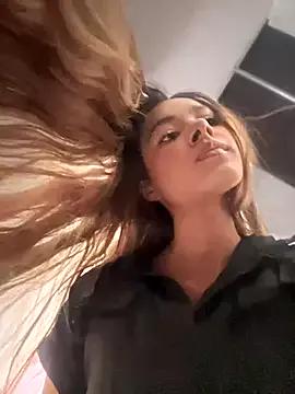 Photos of Natalia_vidal from StripChat is Freechat