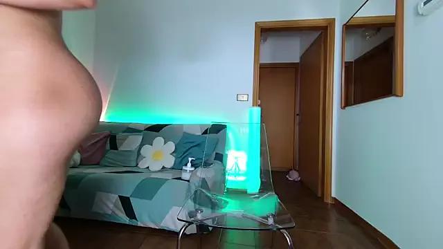 Natalie_bigass from StripChat is Freechat