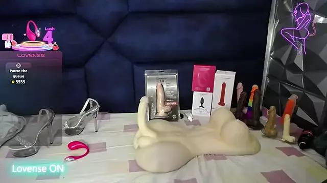 Unleash your urge for fetish cams livestreamers with our pick of steaming hot models, versed in the art of seduction and indulgence.