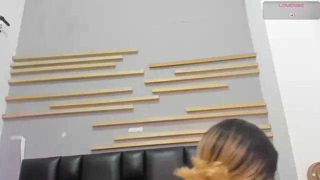 natassha_brown from StripChat is Freechat