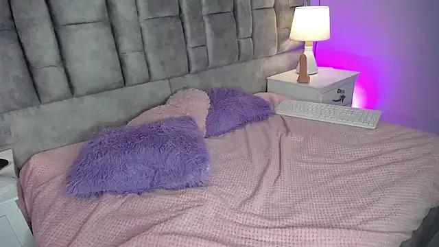 Unleash your urge for fetish cams livestreamers with our pick of steaming hot models, versed in the art of seduction and indulgence.