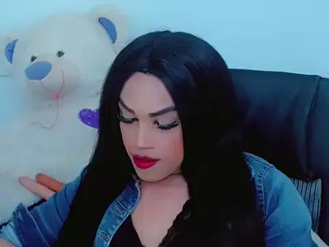 Unleash your urge for fetish cams livestreamers with our pick of steaming hot models, versed in the art of seduction and indulgence.