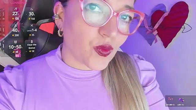 Unleash your urge for fetish cams livestreamers with our pick of steaming hot models, versed in the art of seduction and indulgence.
