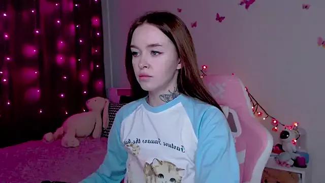 Unleash your urge for fetish cams livestreamers with our pick of steaming hot models, versed in the art of seduction and indulgence.