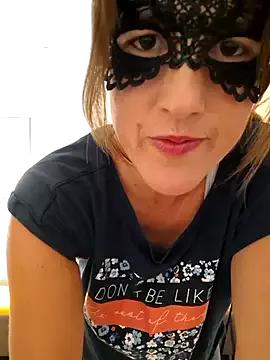 NaughtyCatgirl from StripChat is Freechat