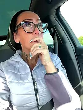 NaughtyLayla from StripChat is Freechat