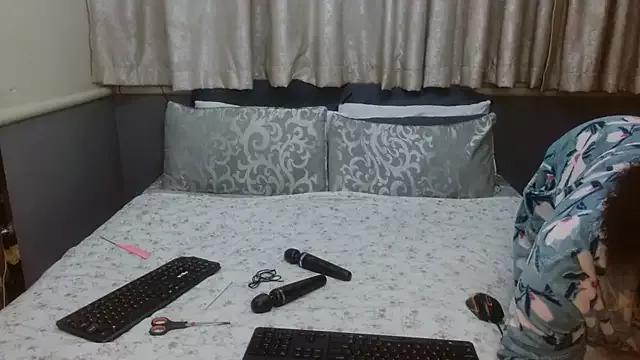 Unleash your urge for fetish cams livestreamers with our pick of steaming hot models, versed in the art of seduction and indulgence.