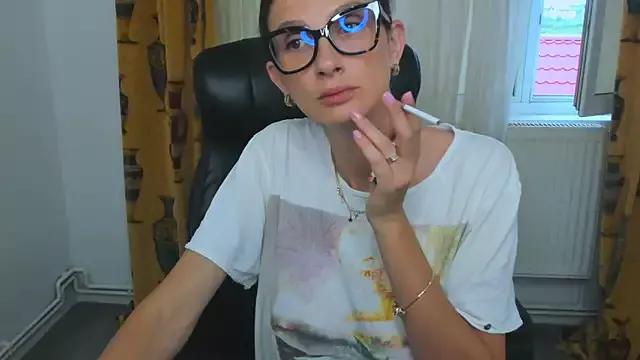 NaughtyWifey1 from StripChat is Freechat