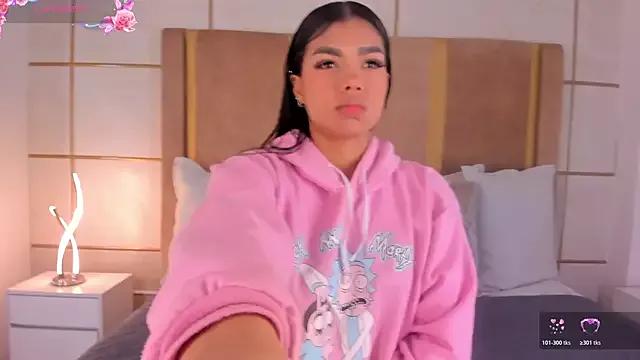 Unleash your urge for fetish cams livestreamers with our pick of steaming hot models, versed in the art of seduction and indulgence.