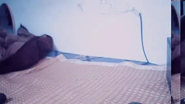 Ni_squirt20 from StripChat is Freechat