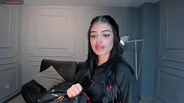 Unleash your urge for fetish cams livestreamers with our pick of steaming hot models, versed in the art of seduction and indulgence.